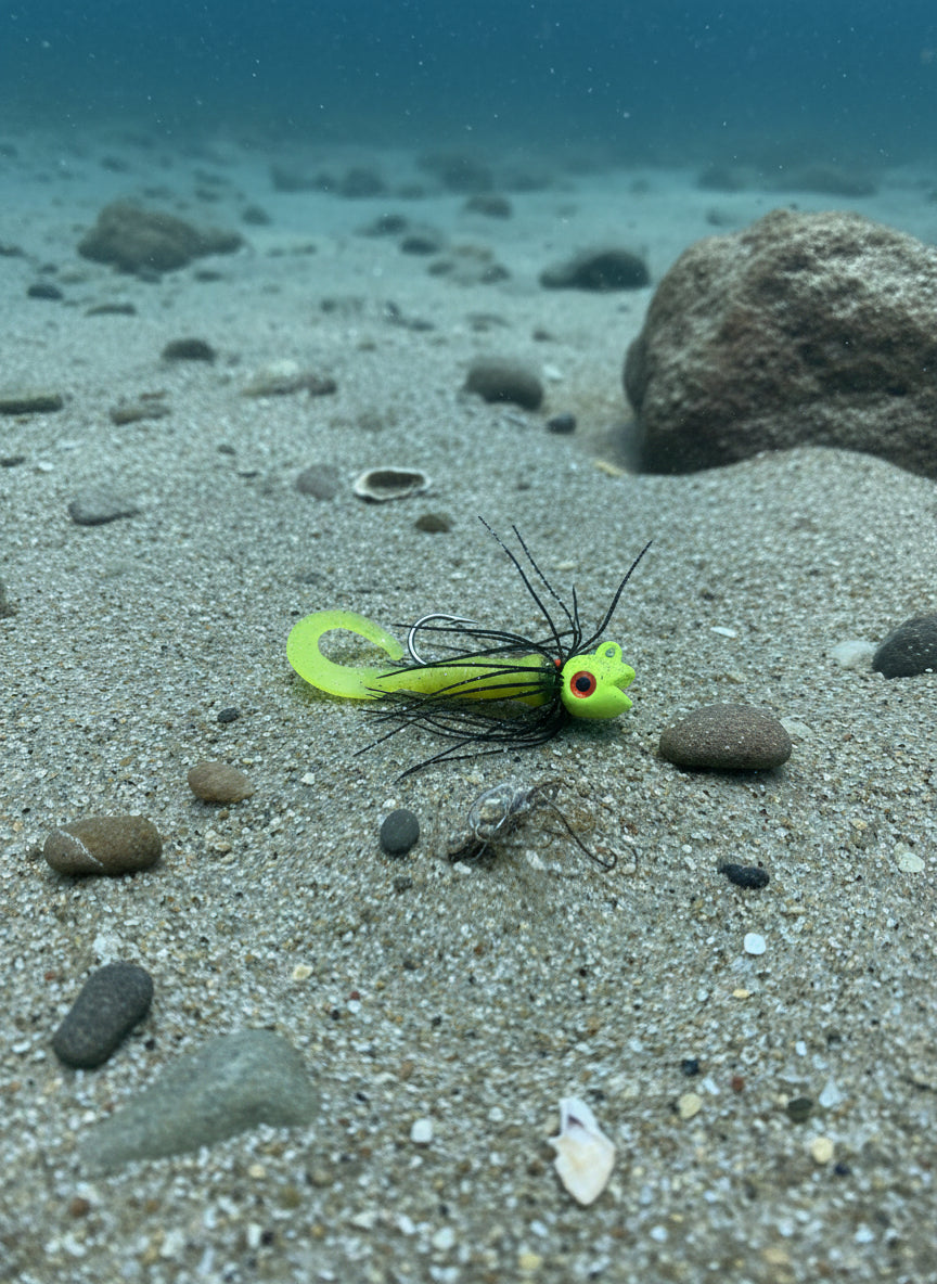 Pacman - Bumblee Yellow Glow 6 Oz Jig With Auger Tail